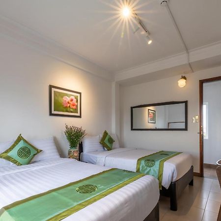 Charming Riverside Hotel Hue Exterior foto